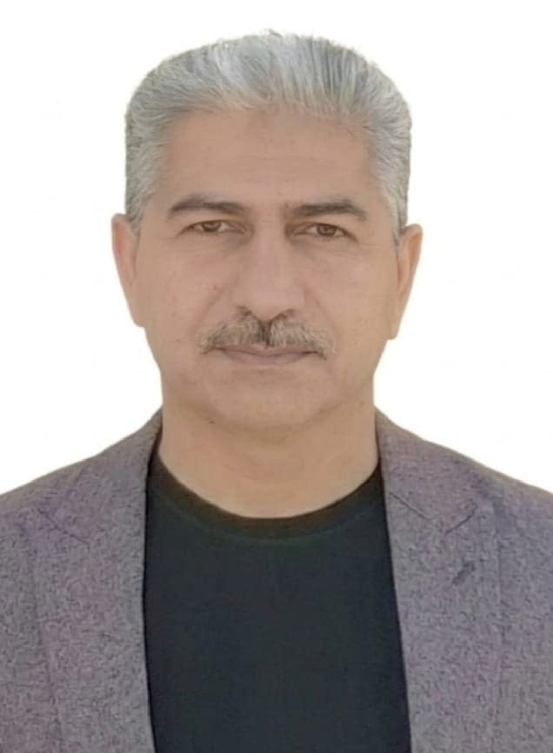 رائد خلف ساجت